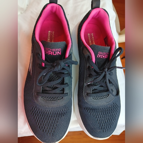 Skechers Go Run Sneakers - Picture 2 of 6
